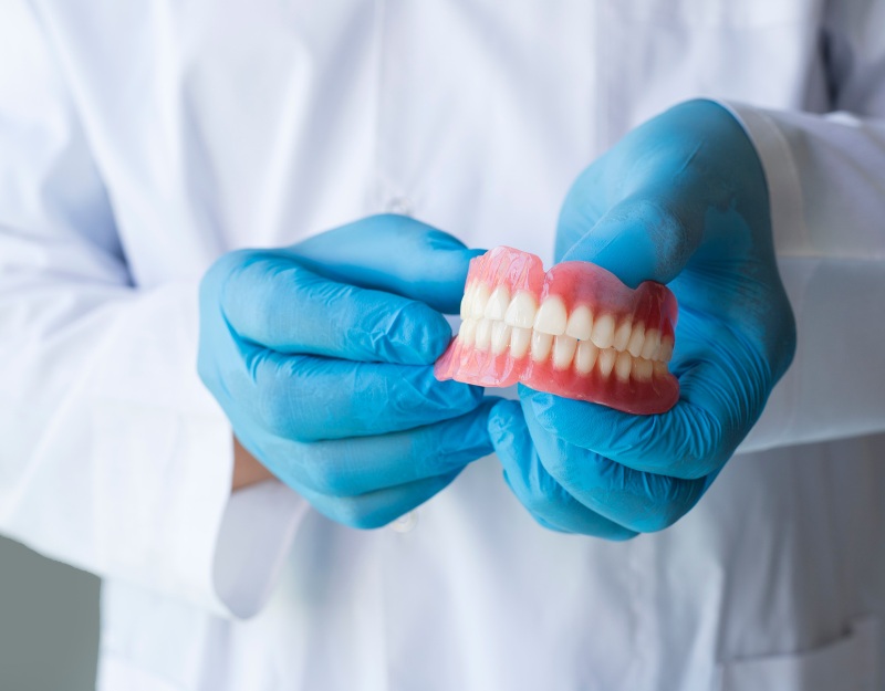 Gigi palsu - Dela Dental Care